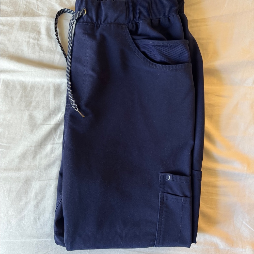 Jaanuu Men’s Mesh Pocket Jogger Scrub Pants - Size L